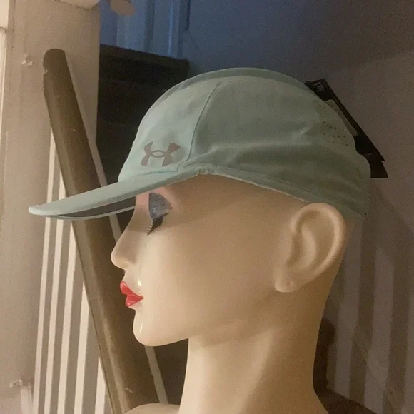 Under Amor Baby Blue Running Cap NWT - Picture 5 of 8